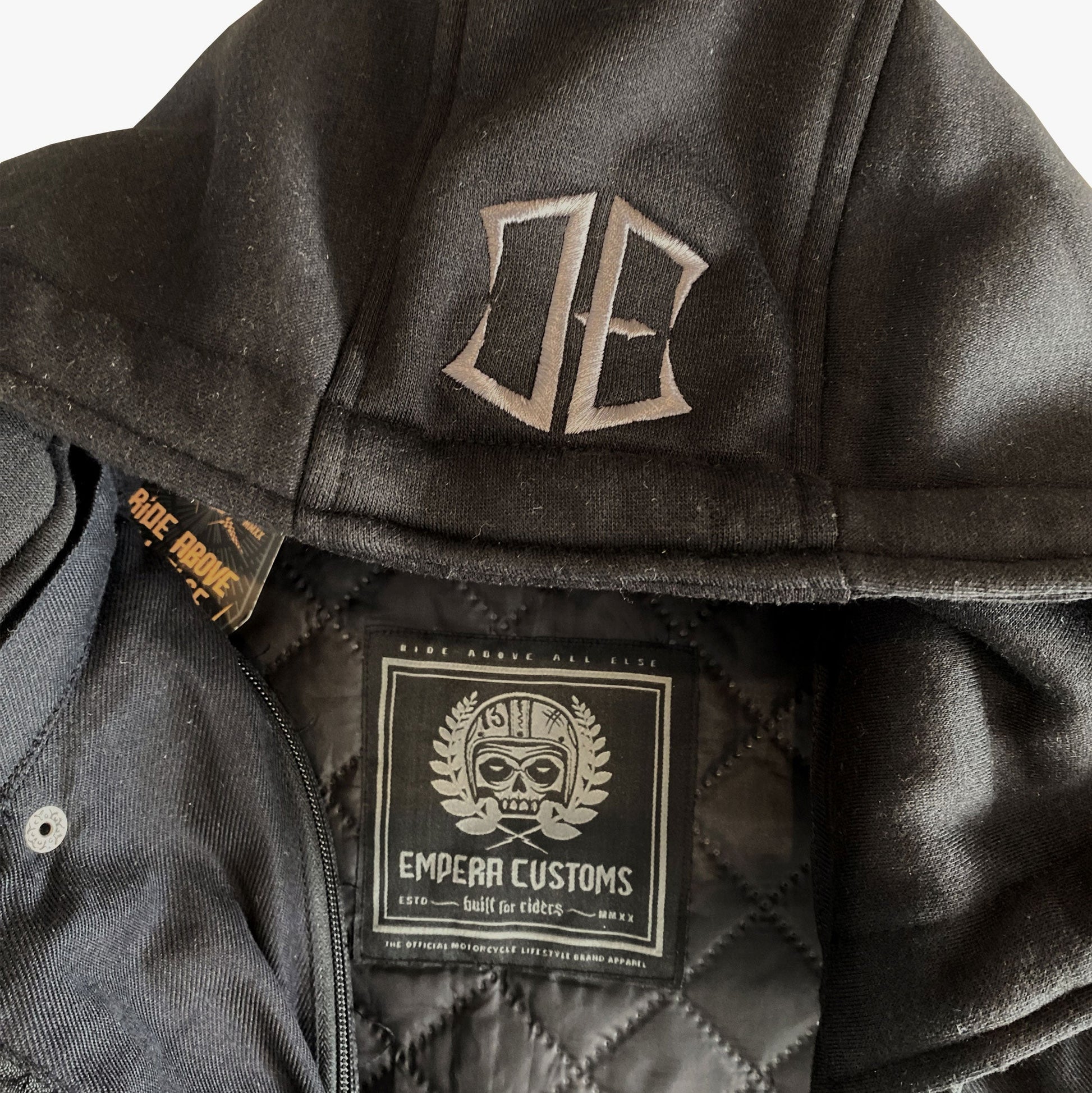 MTL RIDER SHIRT HOODIE EMBROIDERY DETAIL