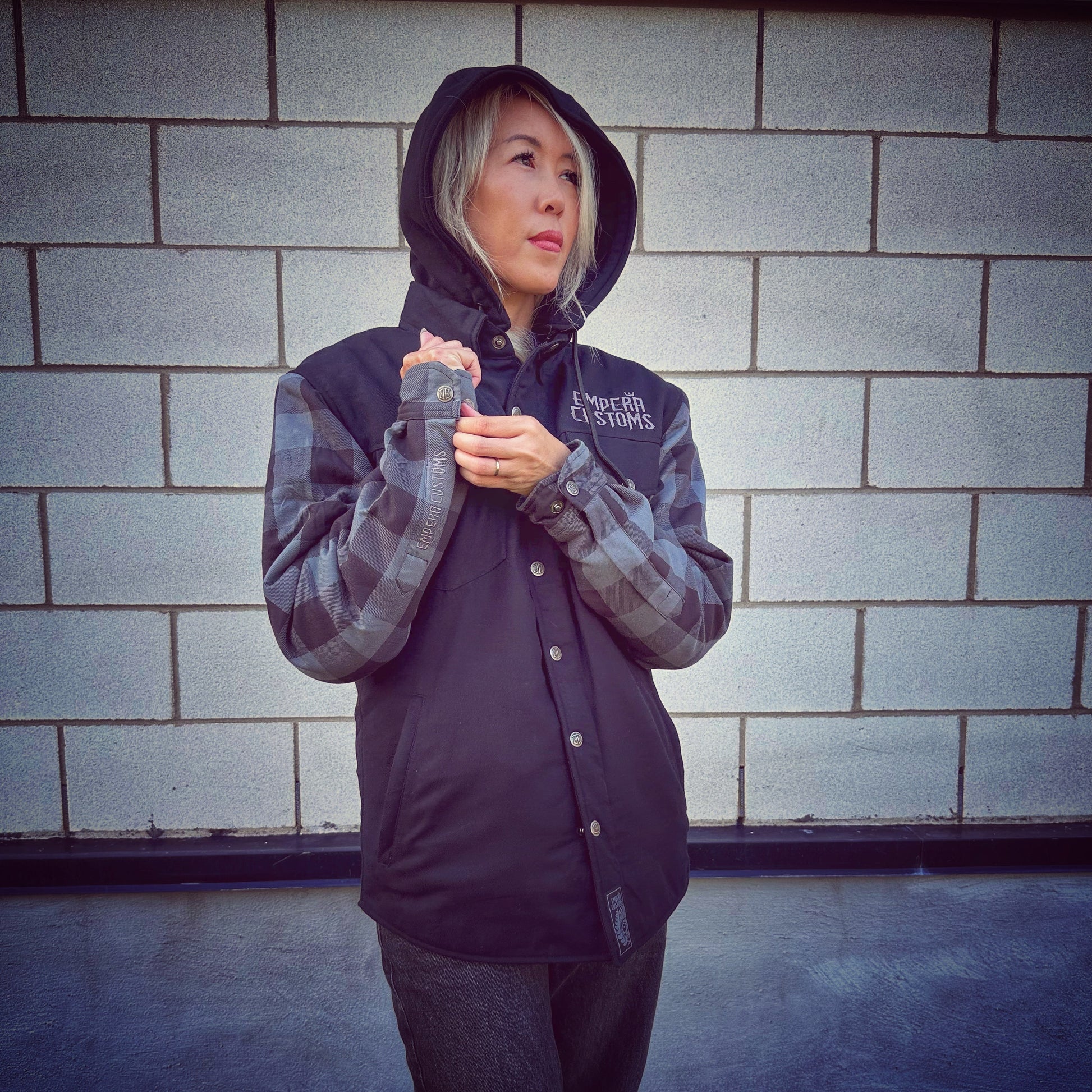 MTL RIDER SHIRT MODEL - FRONT POSE