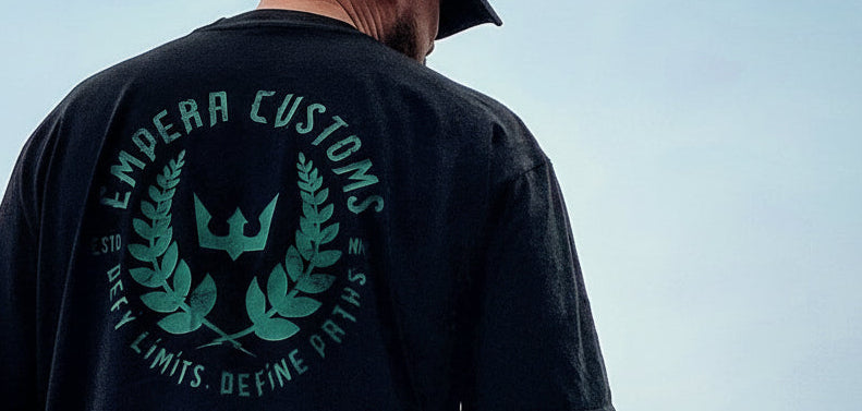 Defiance Green Oversized tee model